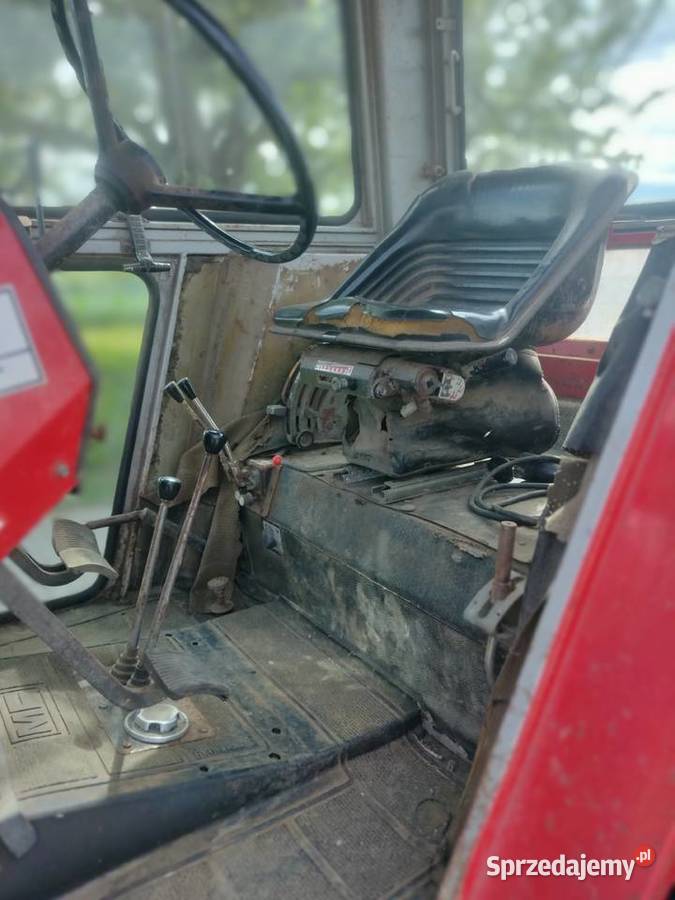 Ciągnik rolniczy Massey Ferguson 590 sprowadzony Sośno