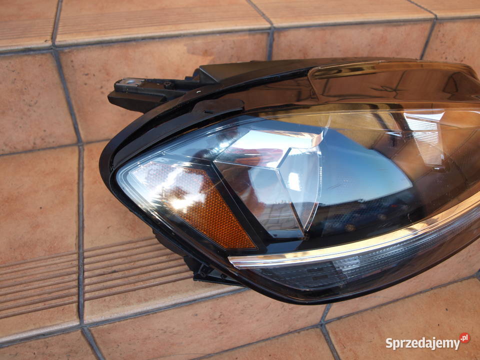 VW Golf 7 VII lampa prawa przód zwykła 2017 Kalisz