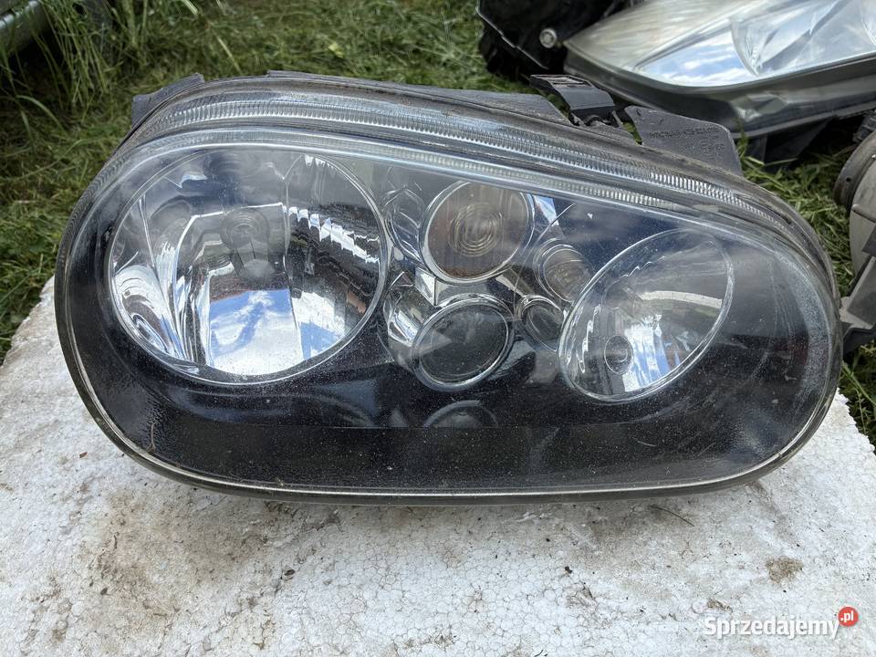 Lampa Prawa Przednia Volkswagen Golf IV lubelskie