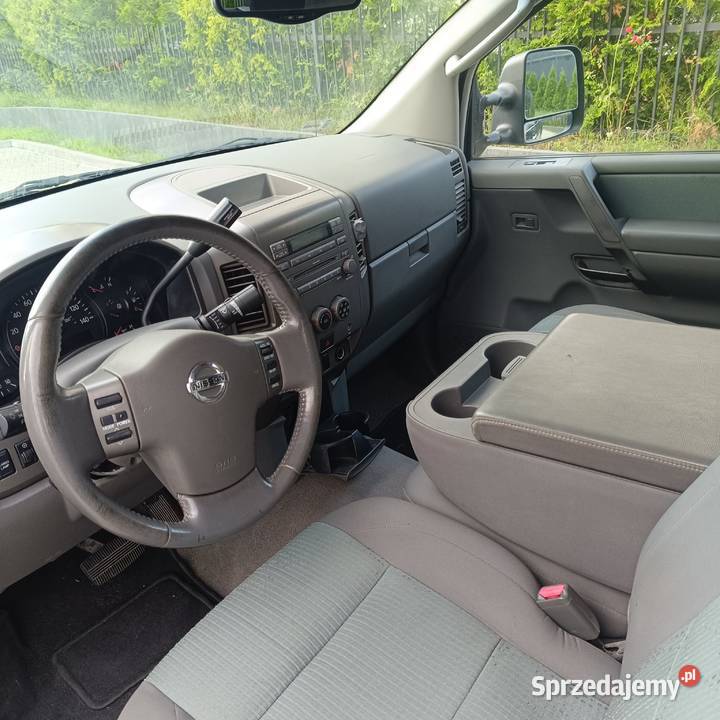 Nissan Titan 56 2006 r V8 4X4 Niski przebieg