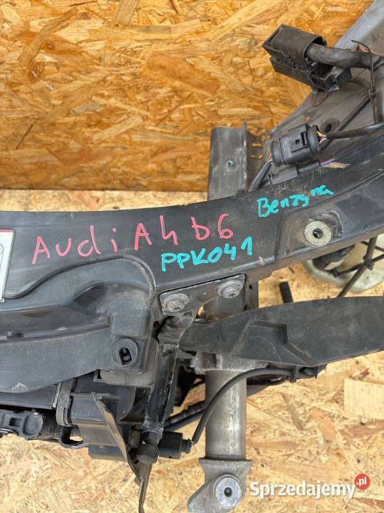Audi A6 B6 benzyna PAS PRZEDNI KOMPLET Pasy przednie i tylne Słowikowo