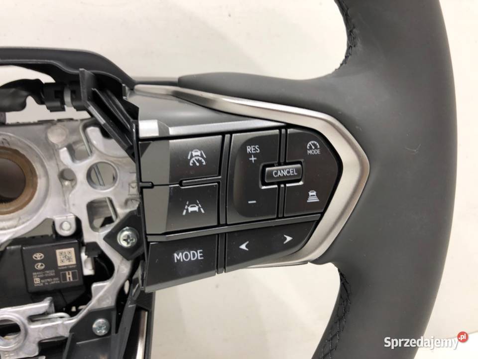 KIEROWNICA LEXUS LBX