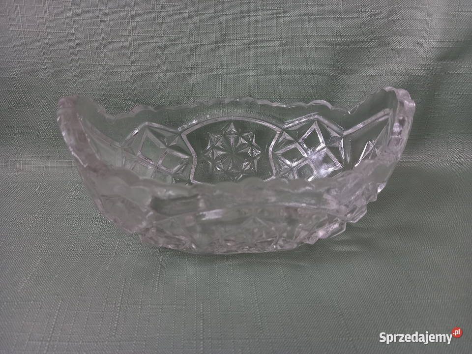 dwie malutkie kryształowe żardiniery