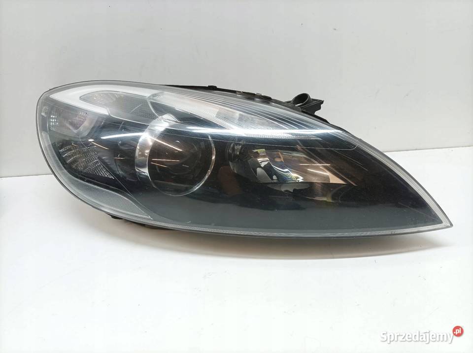 LAMPA PRZÓD PRAWA XENON EUROPA 31420008 Volvo