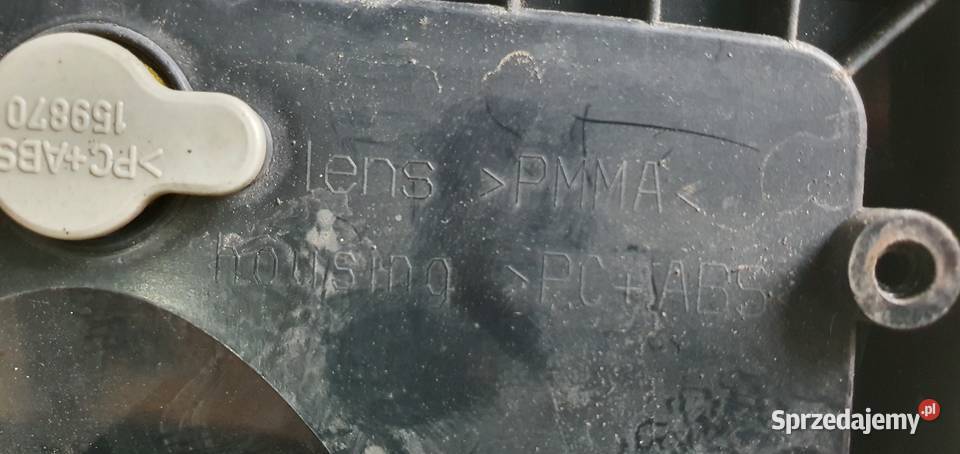 AUTOBUS LAMPA TYŁ HELLA CZERWONA ZWYKŁA Bieleń