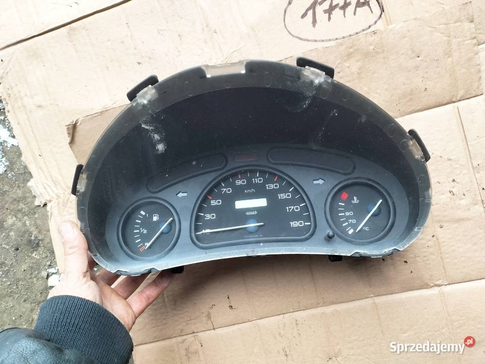 PEUGEOT 206 LICZNIK ZEGARY BENZYNA Kamień-Kolonia