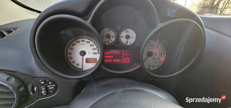 Alfa Romeo GT bez rdzy niski przebieg srebrny GT Poznań