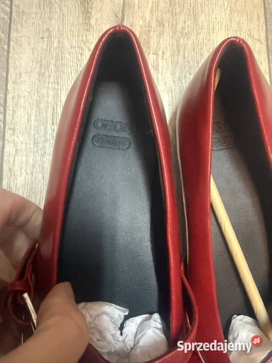 40 Asos Design Czerwone baleriny z zapięciem z Kraków