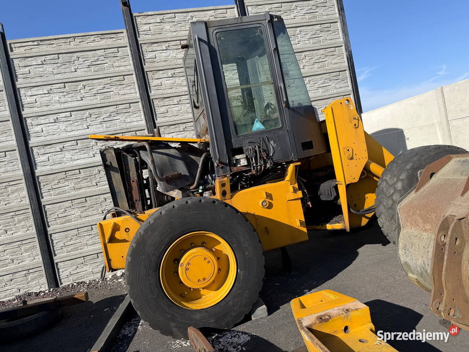 ładowarka czołowa JCB 411 fadroma JCB411 na