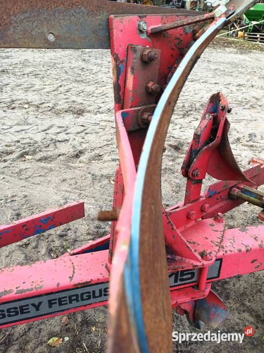 Pług Massey Ferguson na licencji Frost Pólki