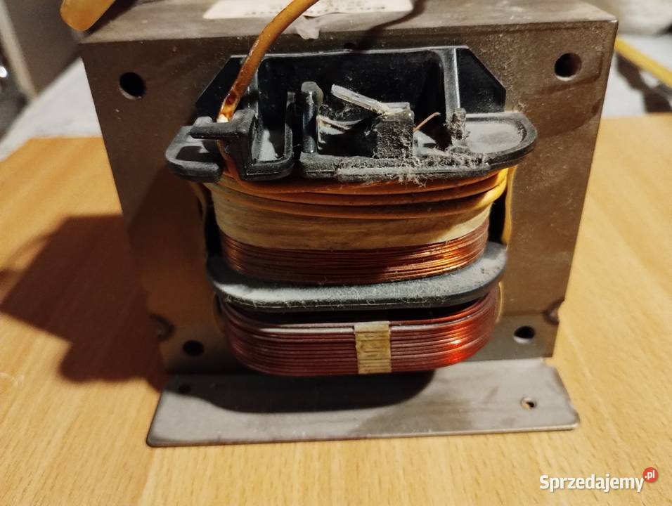 Transformator mikrofalówki Siemens Duży