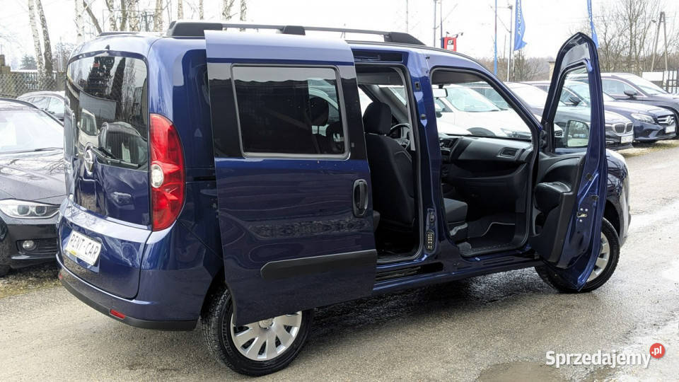 Opel Combo elektryczne lusterka