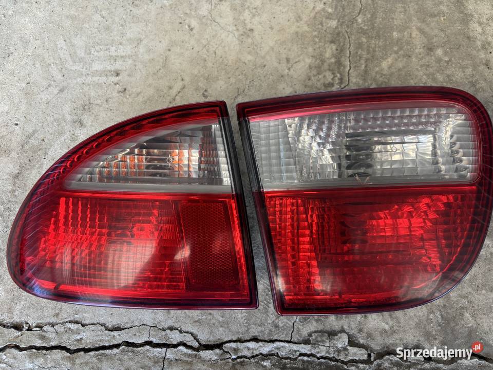Lampy seat leon I osobowe Korczyna