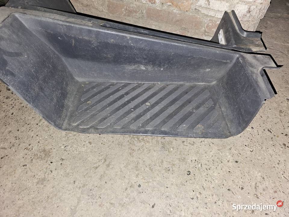 Mercedes Sprinter 9506r stopień stopnie wejścia Tapicerki samochodowe sprzedam
