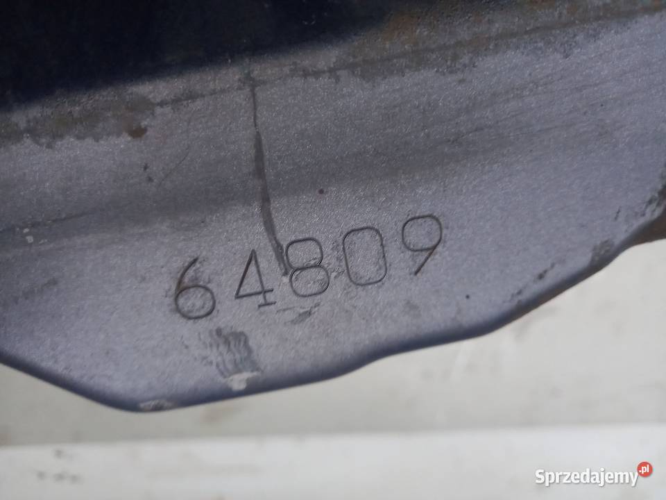 TOYOTA PRIUS XW20 06r pas przedni wzmocnienie sprzedam