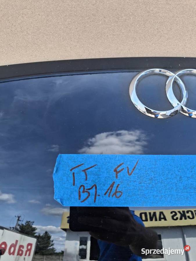 AUDI TT 8S 8S0 MASKA POKRYWA SILNIKA ORYGINAŁ Bieleń