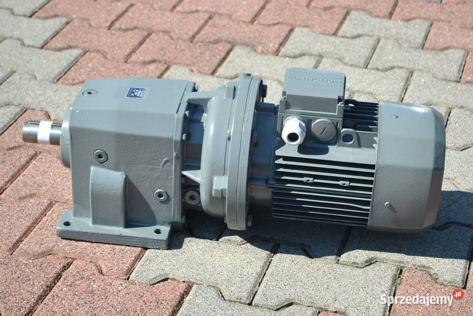 Motoreduktor dwubiegowy 1511kw 2919obrmin Kargowa sprzedam