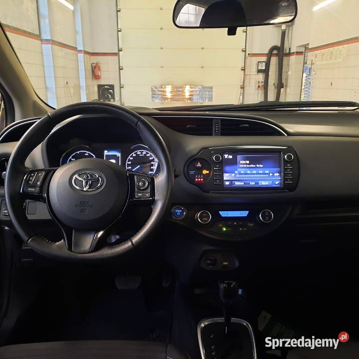 Toyota Yaris hybryda automat stan perfekcyjny Rok produkcji 2019 Białystok