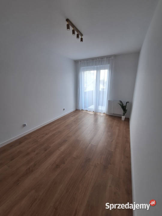 Mieszkanie 2pok 4252 m balkon klima garaż kom