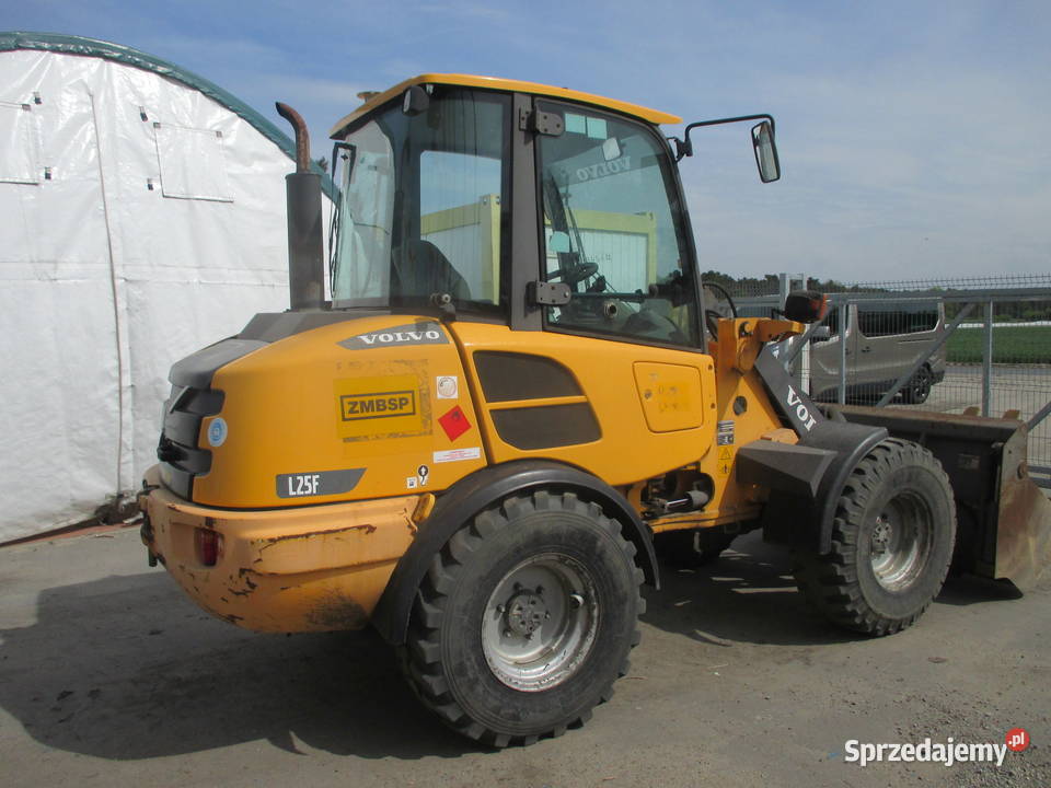 Ładowarka czołowa kołowa Volvo L25F Rok produkcji 2014 Pleszew sprzedam