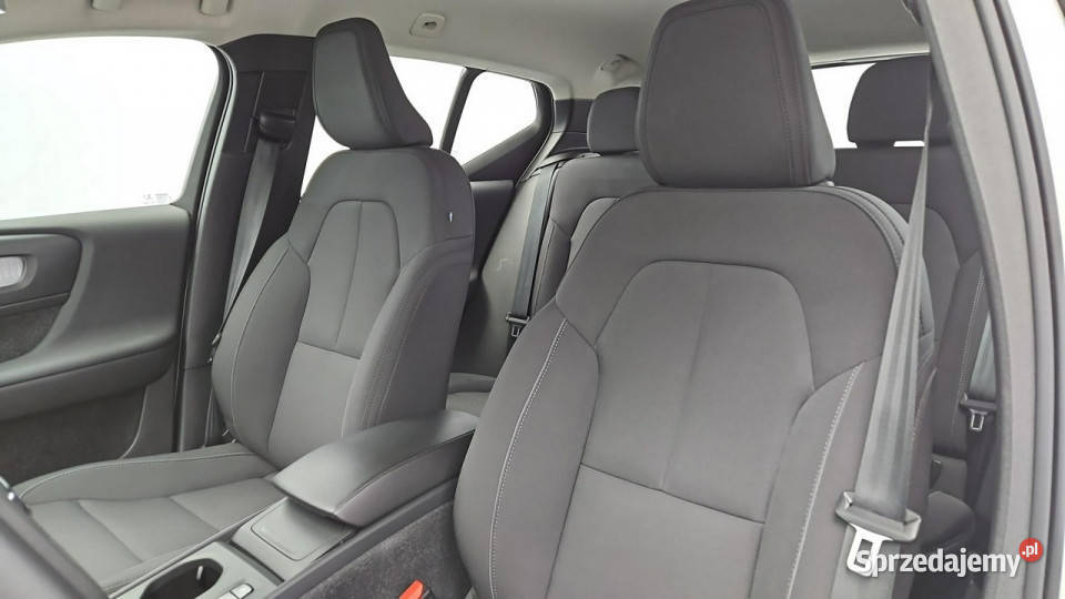 Volvo XC 40 T3 Momentum Pro Z Polskiego Salonu 163KM Warszawa