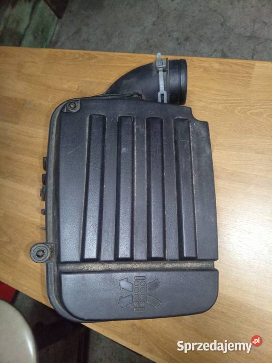 audi a3 s3 8p Obudowa filtra powietrza