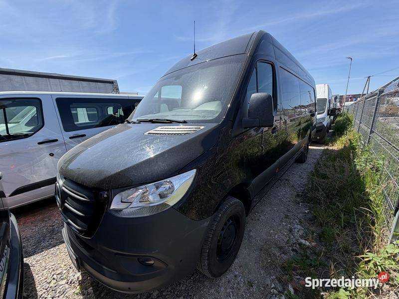 MERCEDESBENZ SPRINTER 319 CDI 2022 195000 ccm Warszawa