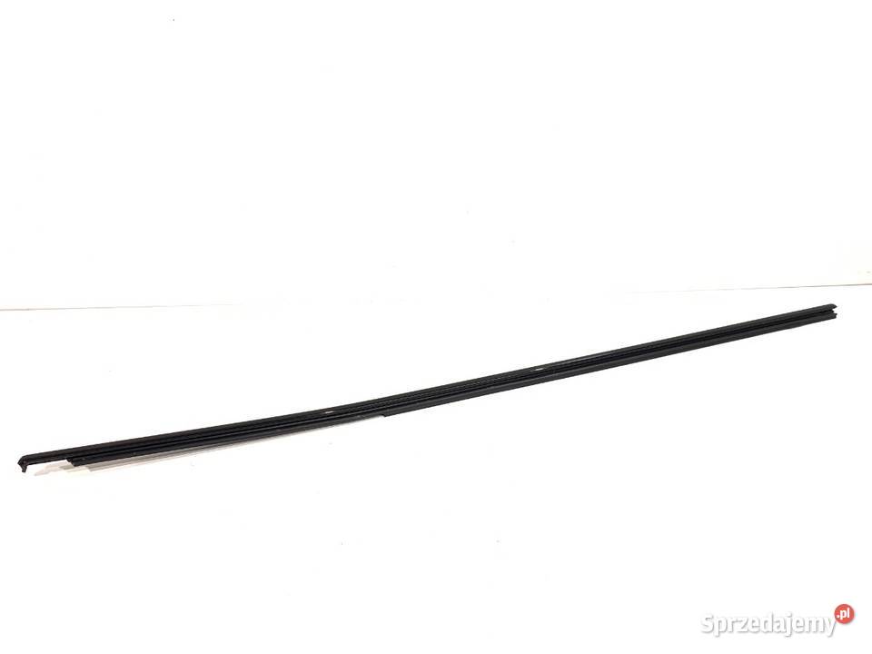 LISTWA ZGARNIAJĄCA TYŁ PRAWY SKODA SUPERB III osobowe Listwy podkarpackie