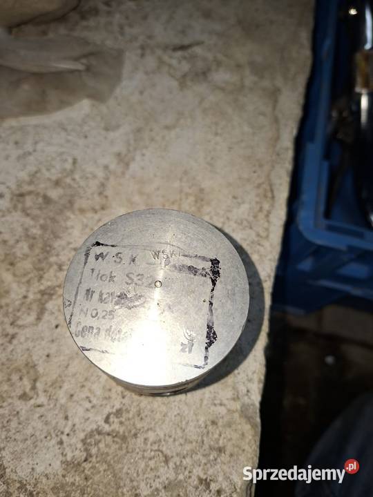 Tłok SHL nowy PRL oryginalny S 32 Koszalin sprzedam
