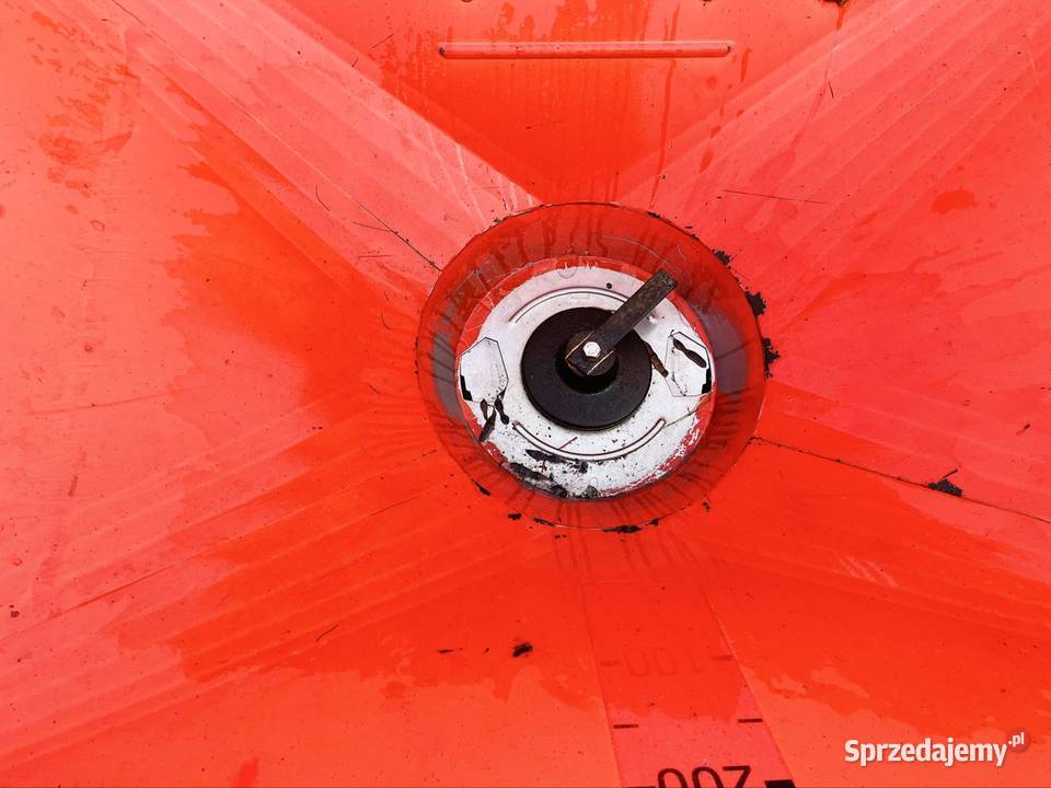 Rozsiewacz nawozów Kuhn Rauch mds 191 mds 1700 l Chwałkowo