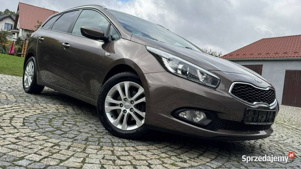 Kia Ceed 16 Benz 135 z Niemiec Nawigacja Pakiet