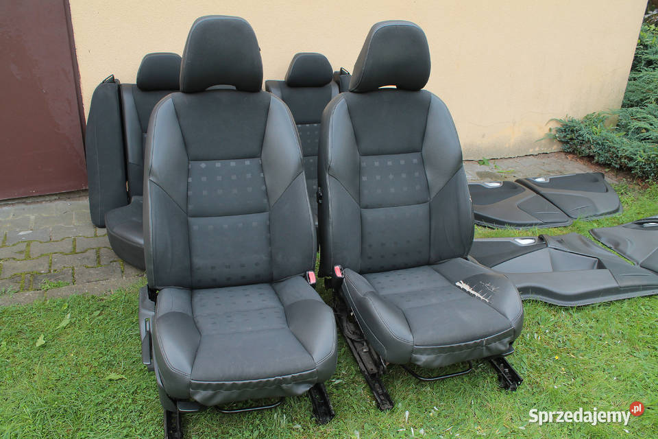 Fotele komplet boczki VOLVO S60 2005r LIFT Toruń