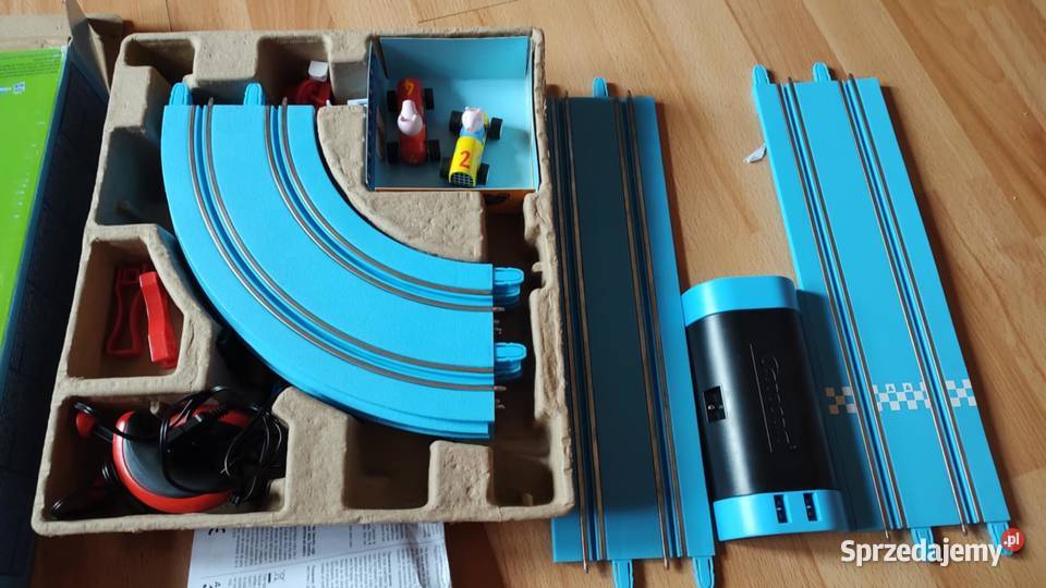 Tor wyścigowy świnka peppa peppa pig carrera Książ Wielkopolski sprzedam