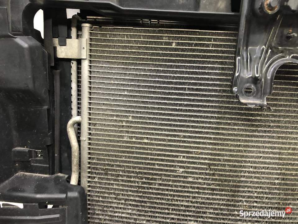 PAS PRZEDNI CHŁODNICE 5Q0121251GD VW TOURAN III