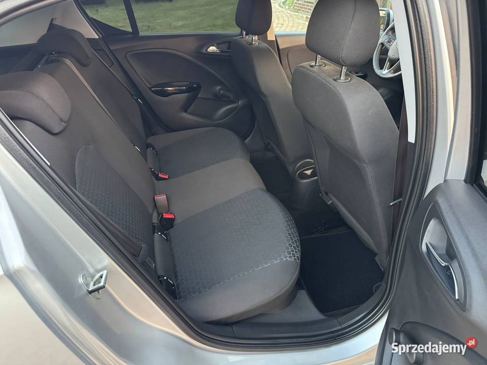 POLSKI SALON NIEWIELKI PRZEBIEG BEZWYPADKOWY Corsa Szczecin