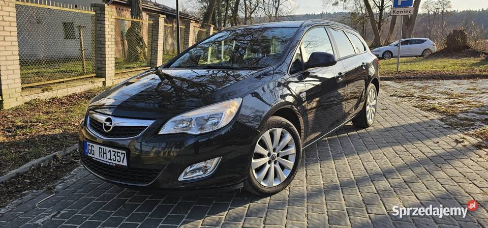 Świeżo sprowadzony Opel Astra J 2012 14 Turbo Krasnobród
