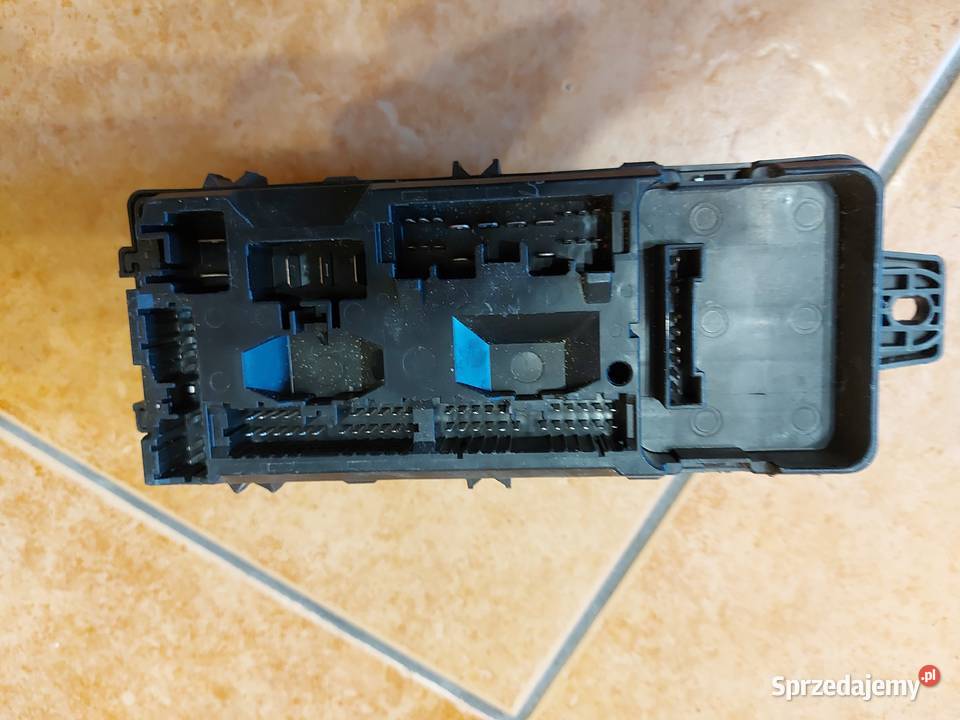 Skrzynka bezpieczników volvo 30889989 Bolesławiec