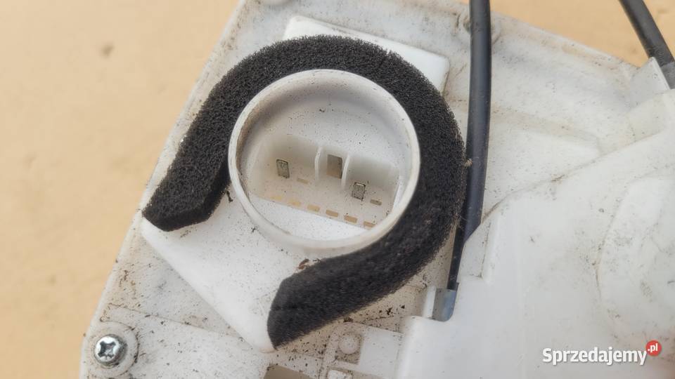 SUZUKI SWIFT MK7 ZAMEK TYŁ PRAWY 8230168LA1 83 Ruda Śląska