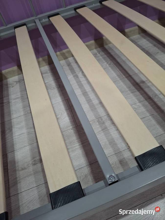 Metalowe łóżko 90x200 opis Parchlino
