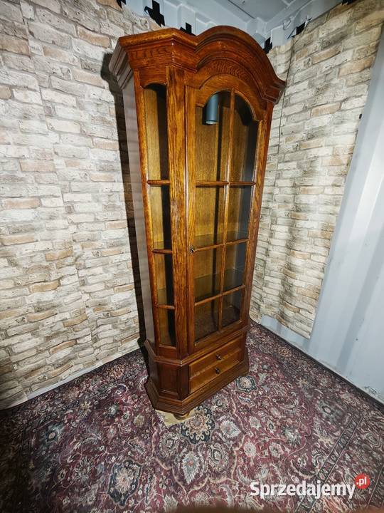 Dębowa witryna przeszklona Sandomierz