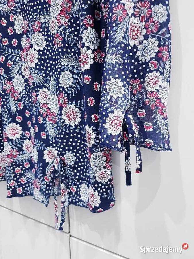 Damska kwiecista bluzeczka w dużym rozmiarze Dąbrowa Górnicza