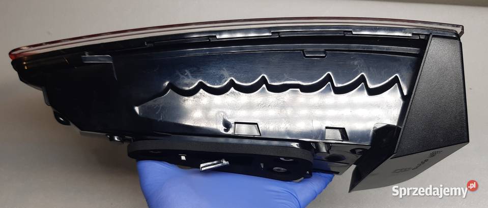 LAMPA TYLNA PRAWA W KLAPĘ LED SKODA ENYAQ dolnośląskie Mielęcin