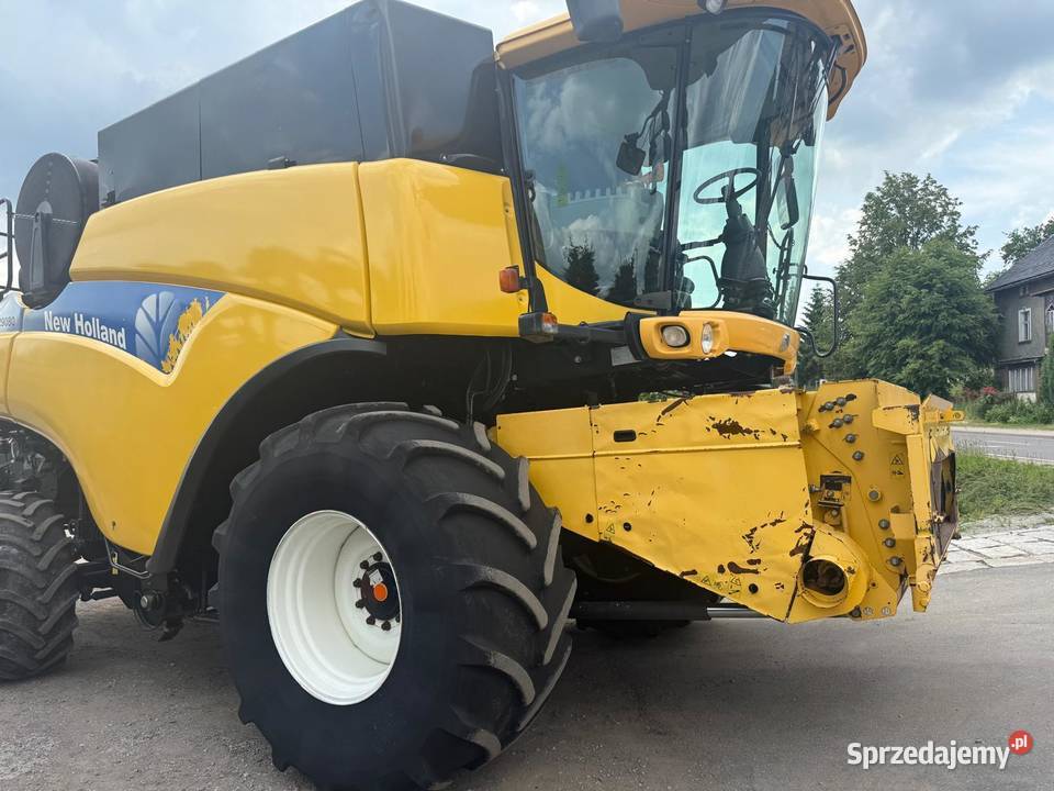 Kombajn zbożowy Holland CR9080 2008 heder Vario Nowa Ruda