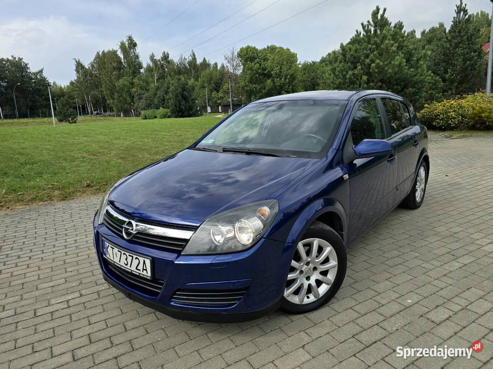 Opel Astra H 16 BENZYNA klima HAK nowy rozrząd nieuszkodzony Astra