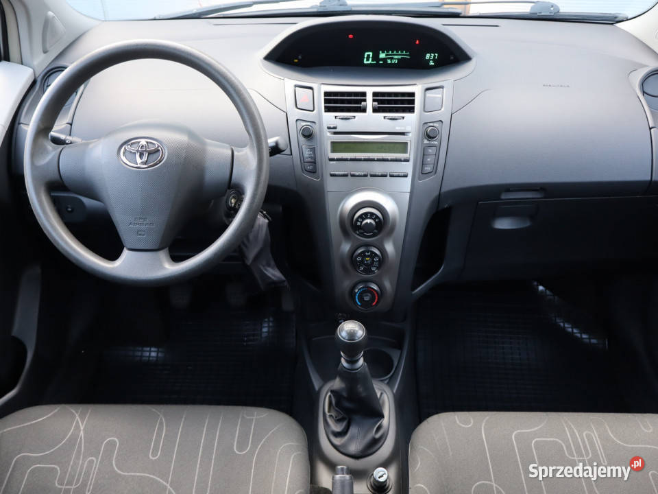 Toyota Yaris 133 Dual VVTi 76094km Katowice