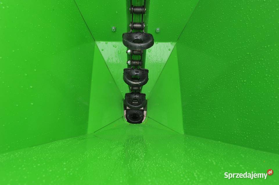 Sadzarka jednorzędowa do sadzenia roślin Tajęcina