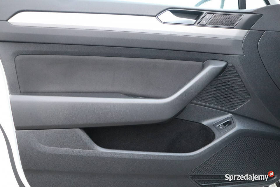 Volkswagen Passat krajowyserwisowanyzarejestr FA tempomat