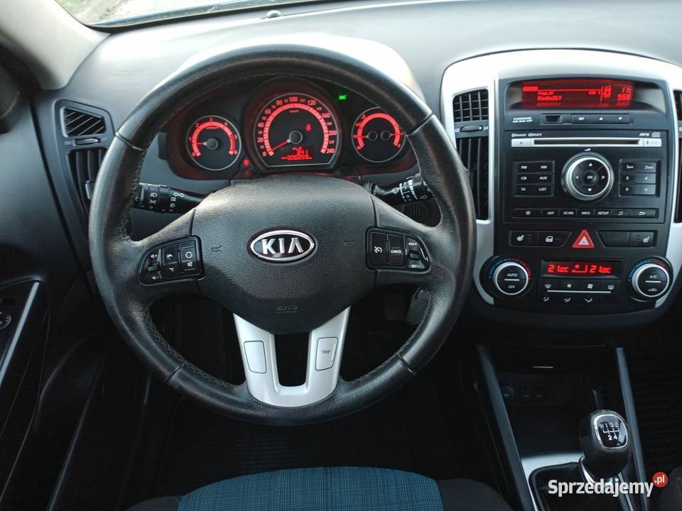 Kia Ceed Lift 16crdi opłatach Serwis Cee'd