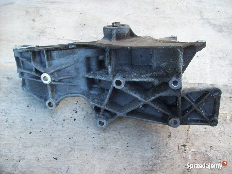 Passat B5 16 AKL Lapa wspornik alternatora pompy Mińsk Mazowiecki