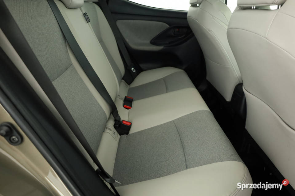 Toyota Yaris 15 VVTi Hybrid klimatyzacja Piaseczno